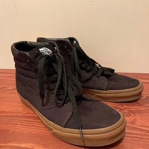 Black/Gum vans size 10.